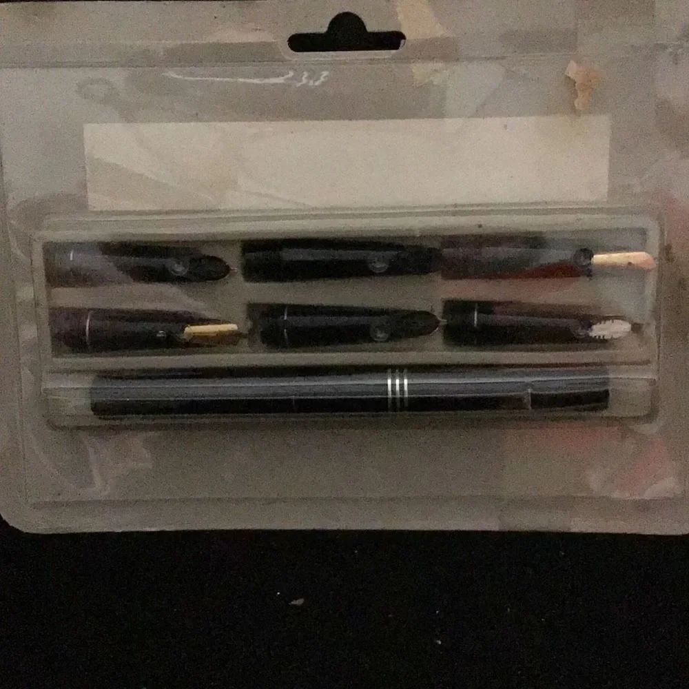 Calligraphy and arts set of pins by Osmiroid